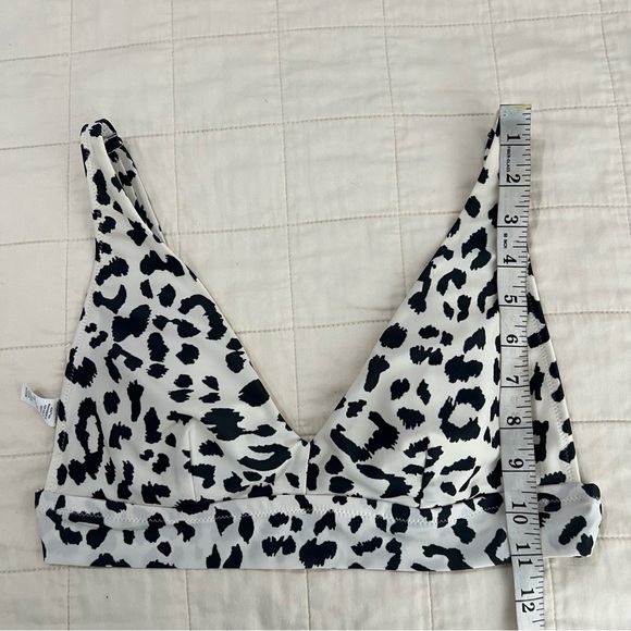 AE Aerie Scoop Bikini Top Size Medium White Black Leopard Print - Picture 8 of 8
